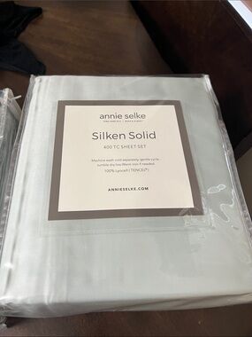 Silken Solid 400 TC Sheet Set - Light Sage